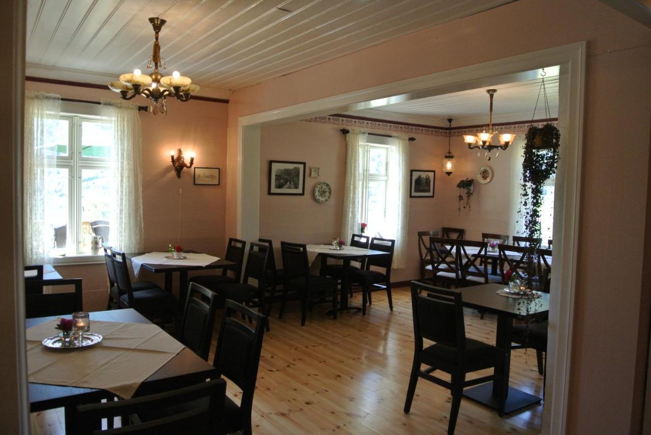 Eide Gard Hotell Skjolden Exteriör bild