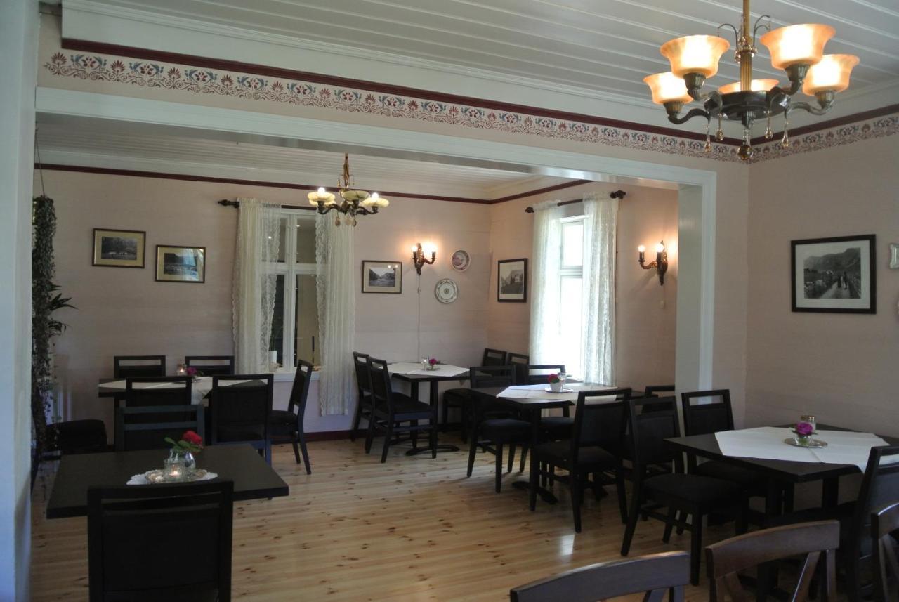 Eide Gard Hotell Skjolden Exteriör bild