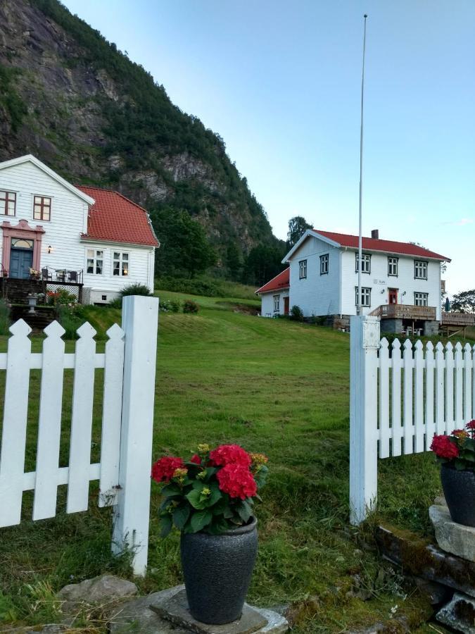 Eide Gard Hotell Skjolden Exteriör bild